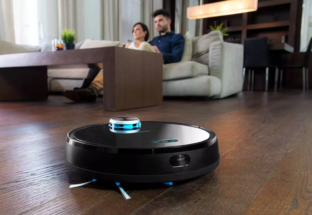 robot vacuum cleaner with wet mop